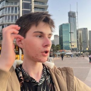 Meet your Posher, Johnathon